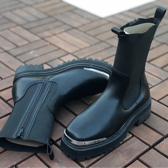 NWT Truffle Collection Black Ankle Combat Boots - Picture 1 of 3